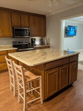 2218 E Alberson Dr in Albany, GA - Foto de edificio - Building Photo