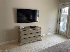 23781 Merano Ct in Estero, FL - Foto de edificio - Building Photo