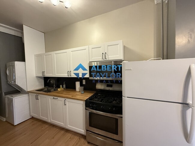 241 Northampton St, Unit 2 in Boston, MA - Building Photo - Building Photo