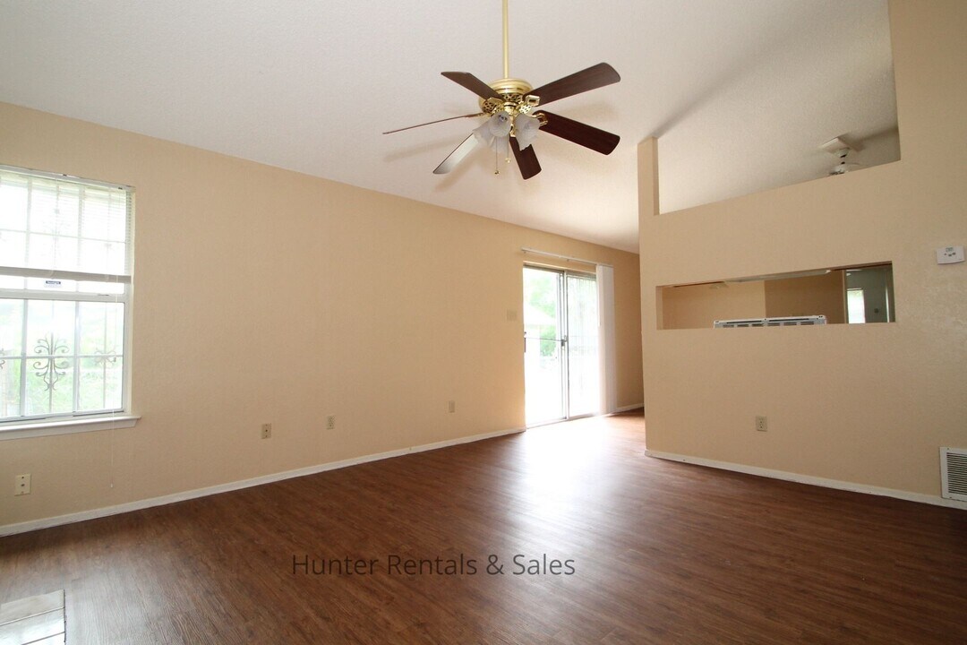 1703 Dickens Dr in Killeen, TX - Building Photo