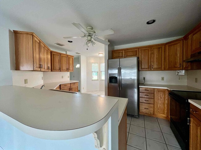 2164 W Silver Hill Ln in Lecanto, FL - Foto de edificio - Building Photo