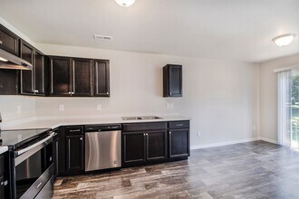 1020 W Villas Dr in Vicksburg, MI - Building Photo - Building Photo