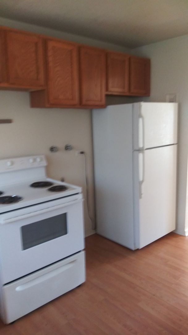 8283 W 16th Pl in Denver, CO - Foto de edificio - Building Photo