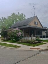 803 Bruner St, Unit 803 Bruner Street in Rhinelander, WI - Building Photo - Building Photo