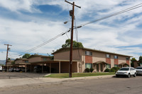 Villa Venice Condominiums in Tucson, AZ - Foto de edificio - Building Photo