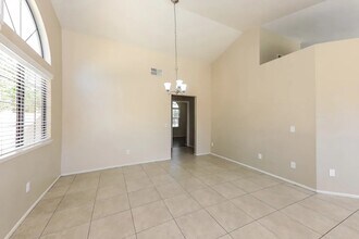 1267 W Wildflower St in Rialto, CA - Building Photo - Building Photo