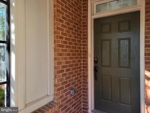 14280 Woven Willow Ln in Centreville, VA - Building Photo - Building Photo
