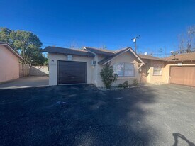 339 S Aspan Ave in Azusa, CA - Building Photo