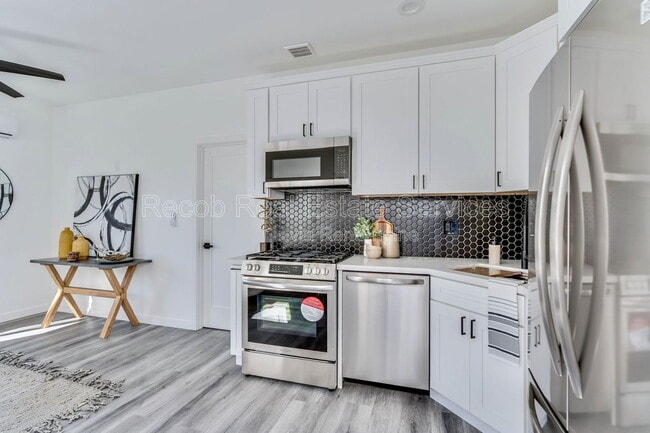 4506 Moraga Ave in San Diego, CA - Building Photo - Building Photo