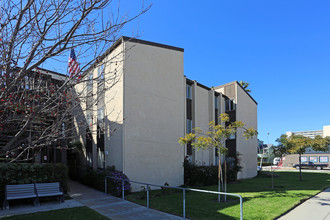 Pacific Beach Shores in San Diego, CA - Building Photo - Building Photo