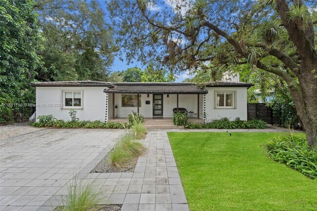 150 NW 99th St in Miami Shores, FL - Building Photo - Building Photo