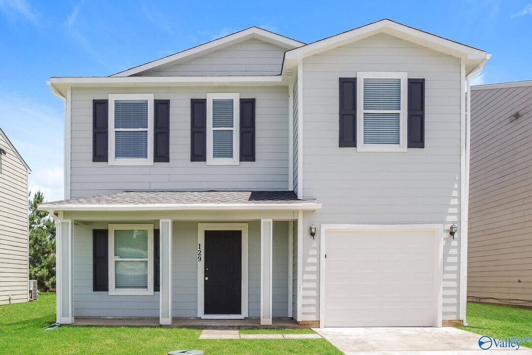129 Elmhurst Dr in Harvest, AL - Building Photo