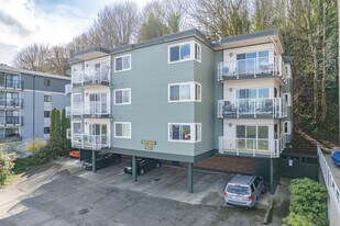 Bayview in Seattle, WA - Building Photo