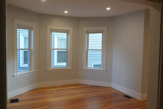 54 Tremont St, Unit 1 in Boston, MA - Foto de edificio - Building Photo