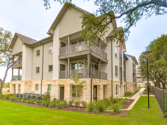 Park at Estancia in Austin, TX - Building Photo - Building Photo