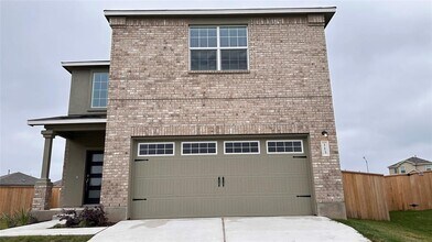 113 Allegro Dr in Hutto, TX - Foto de edificio - Building Photo