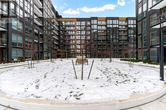 2343 Khalsa Gate in Oakville, ON - Building Photo - Building Photo