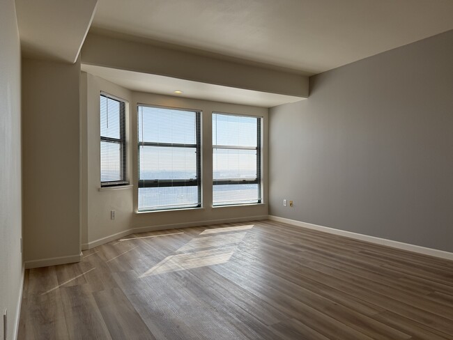 988 Franklin St, Unit PRP 1206 in Oakland, CA - Foto de edificio - Building Photo