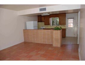 2919 E 10th St in Tucson, AZ - Building Photo - Building Photo