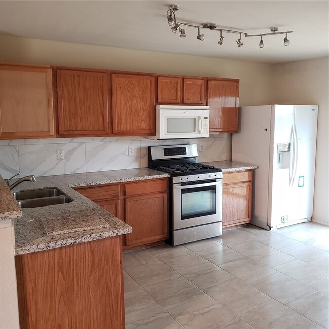 property at 7863 Maverick Trace Ln