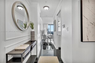 3350 SW 27th Ave in Miami, FL - Building Photo