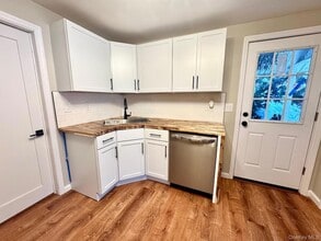 121 Main St in Livingston Manor, NY - Building Photo - Building Photo