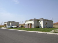 Bldg 100 in Laramie, WY - Foto de edificio - Building Photo