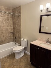233 Boardwalk Ave, Unit G in San Bruno, CA - Foto de edificio - Building Photo