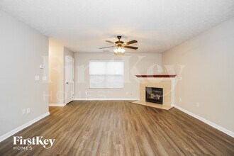 5525 Goose Falls Dr in Dublin, OH - Foto de edificio - Building Photo