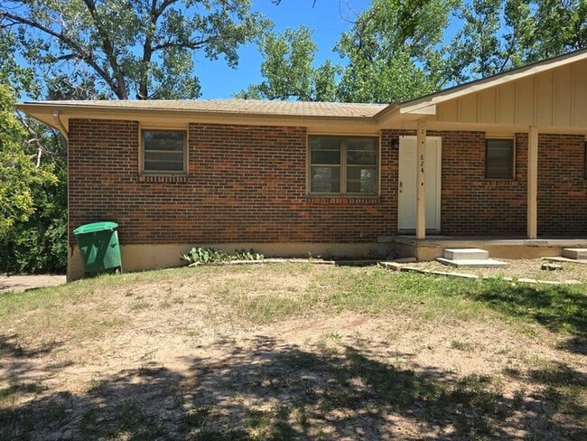 property at 824 Dondee Dr