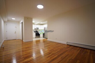 8 Griggs St in Boston, MA - Building Photo - Building Photo