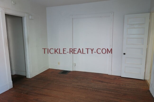 property at 626 University Ave