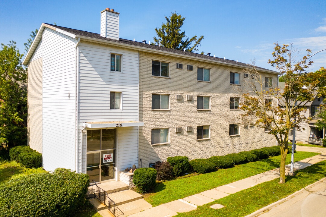 218 S Bassett St in Madison, WI - Foto de edificio