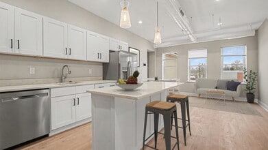 115 S Main St, Unit 119 AB in Chelsea, MI - Building Photo - Building Photo