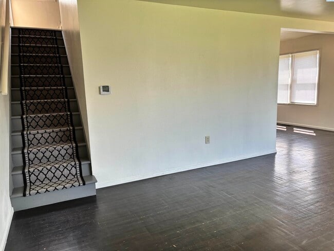 property at 312 Craighill Ave