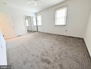 321 Charred Oak Ct in Annapolis, MD - Building Photo - Building Photo