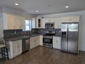 2614 Chariton St, Unit 2616 in Los Angeles, CA - Building Photo - Building Photo