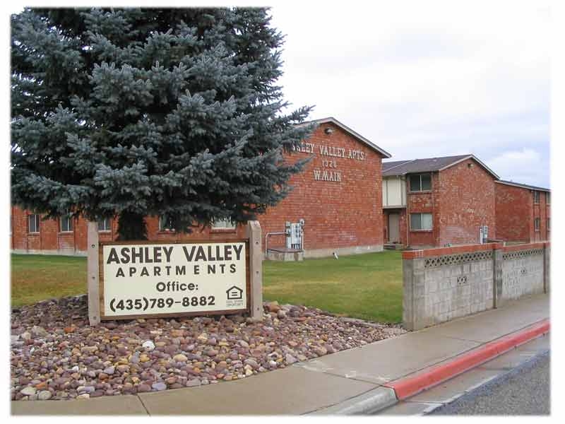 Ashley Valley Apartments in Vernal, UT - Building Photo