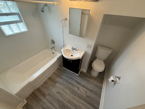 2408 W High St in Racine, WI - Building Photo - Building Photo