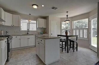 16704 Sabertooth Dr in Round Rock, TX - Building Photo - Building Photo
