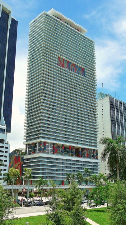 50 Biscayne Blvd, Unit 3808 in Miami, FL - Building Photo