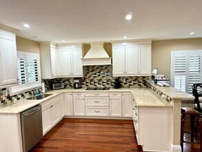 7677 Glendevon Ln, Unit 1705 in Delray Beach, FL - Building Photo - Building Photo