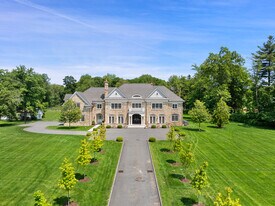 828 North Street in Greenwich, CT - Building Photo