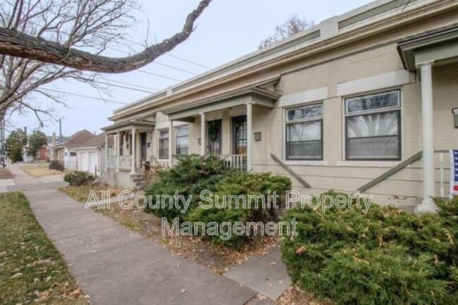 property at 127 E Exposition Ave