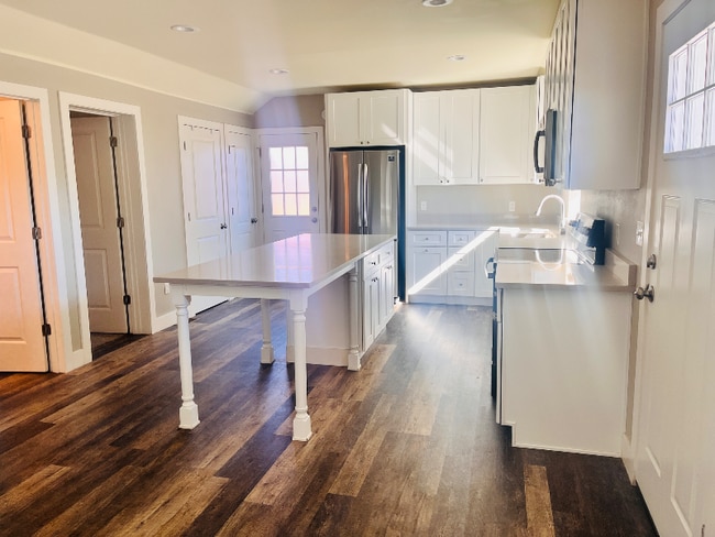 306 Clark St in Sterling, CO - Building Photo - Building Photo