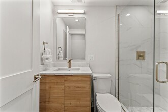 8 Mercer, Unit 3 in Boston, MA - Building Photo - Building Photo