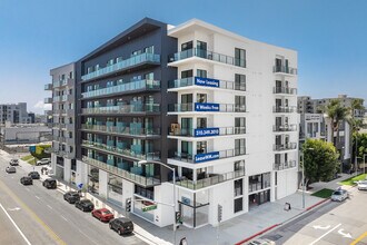 WM by CLG in Culver City, CA - Foto de edificio - Building Photo