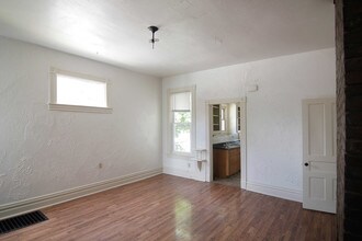 201 Franklin Ave, Unit 1 in Pittsburgh, PA - Building Photo - Building Photo