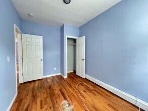 12 Meadow St, Unit 1 in Bayonne, NJ - Building Photo - Building Photo