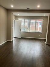 124 W 27th St in Bayonne, NJ - Building Photo - Building Photo